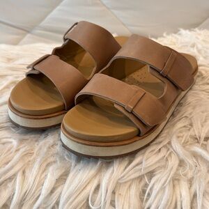 Nisolo Ella Flatform Slide Almond size 7